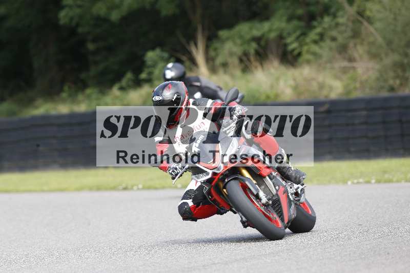 /Archiv-2025/42 07.08.2025 Peter Studer Girls Day ADR/Gruppe blau/team